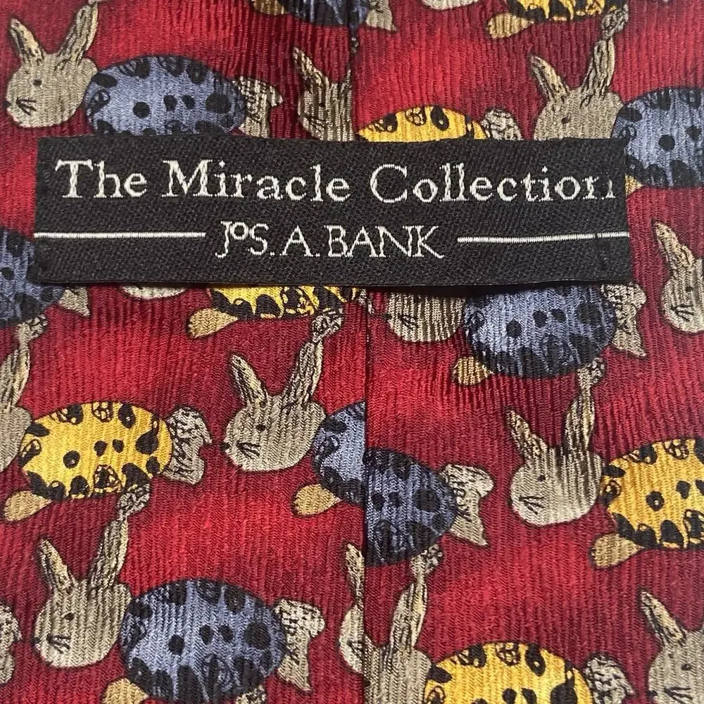 Jos A Bank Silk Tie Miracle Collection Rabbits on Red Emily Long 3.75x57 USA